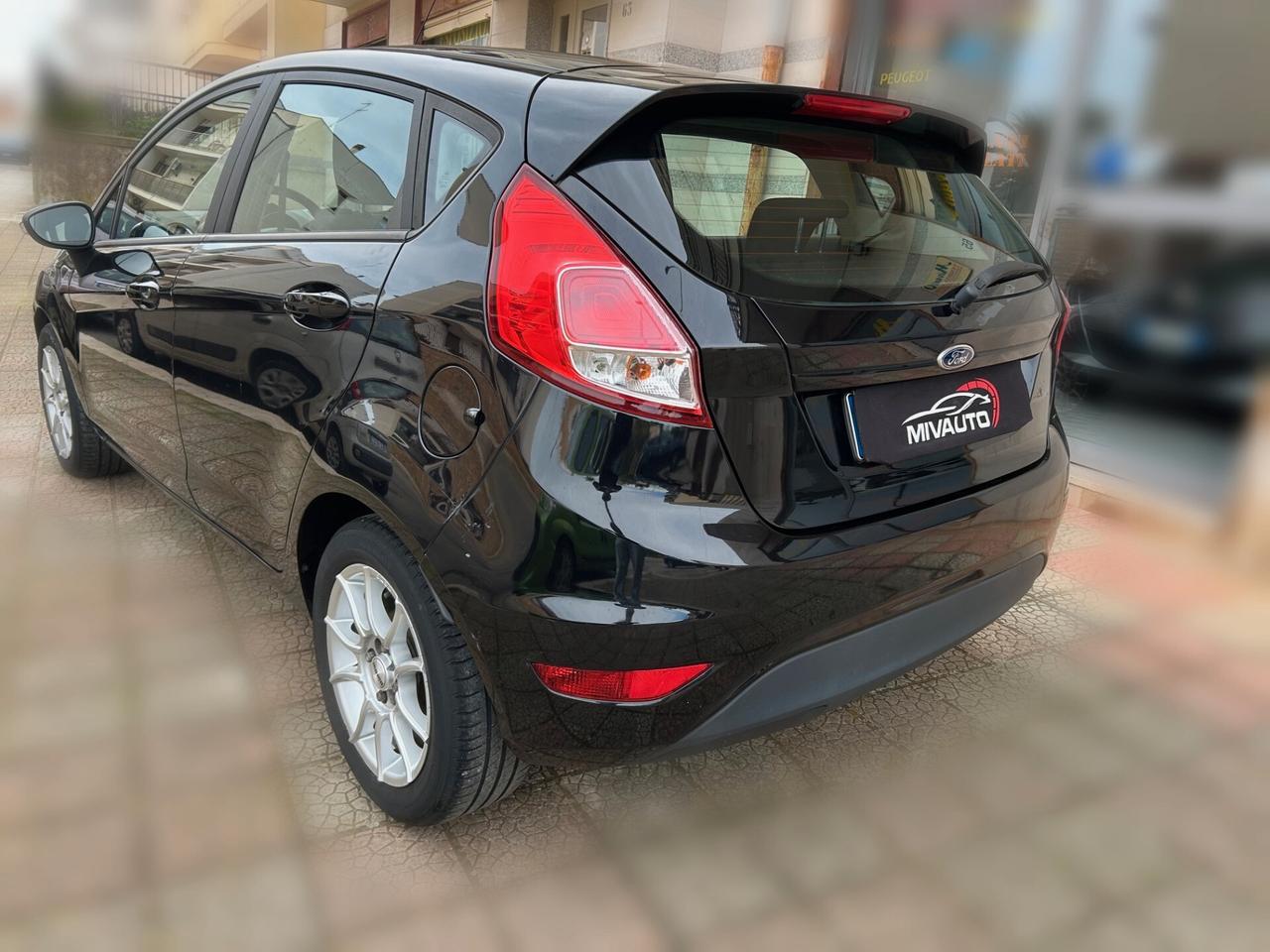 Ford Fiesta 1.5 TDCi 75CV 5 porte Business