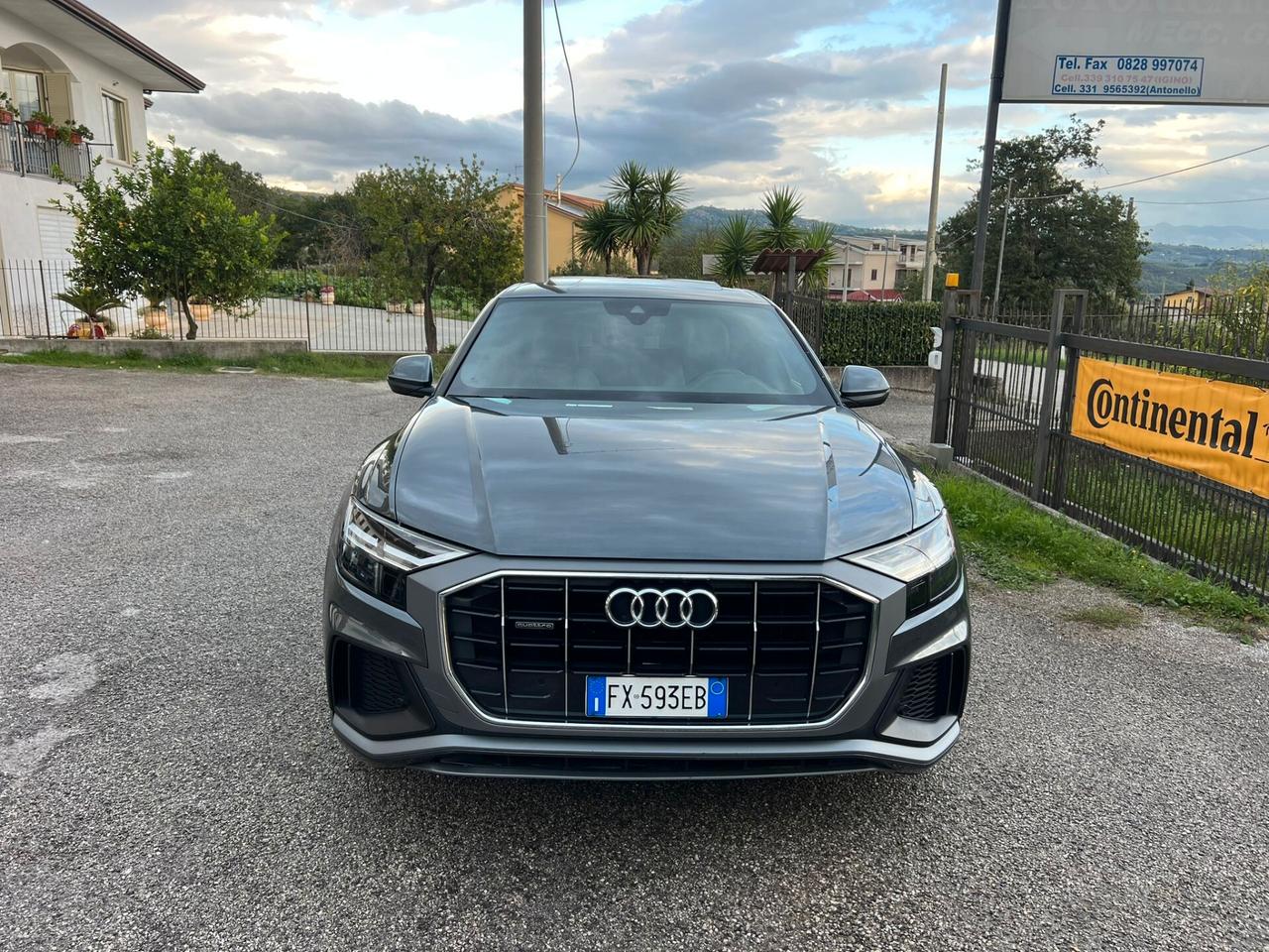 Audi Q8 45 TDI 286 cv S-Line