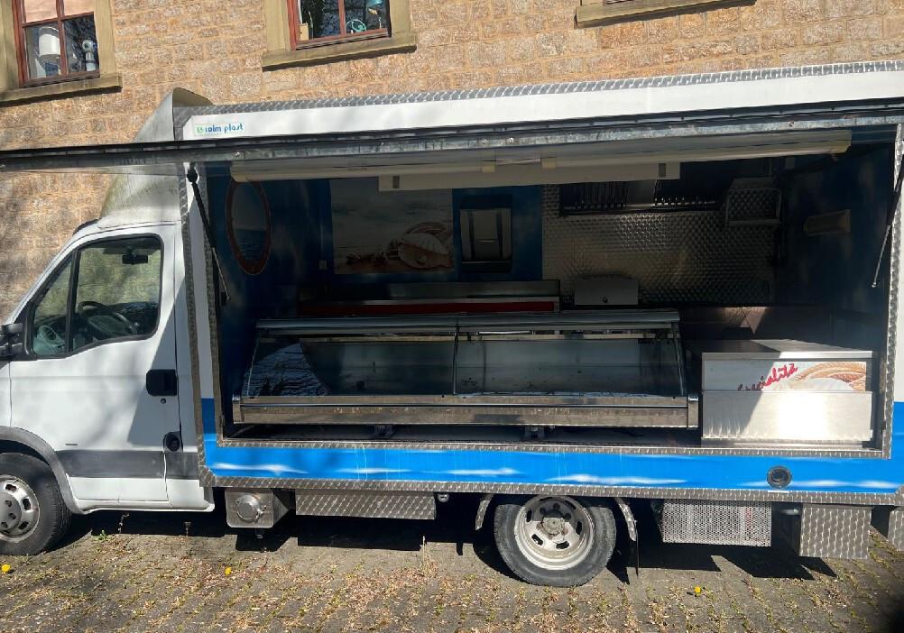 Food truck PESCHERIA Iveco 35C15* pat. B