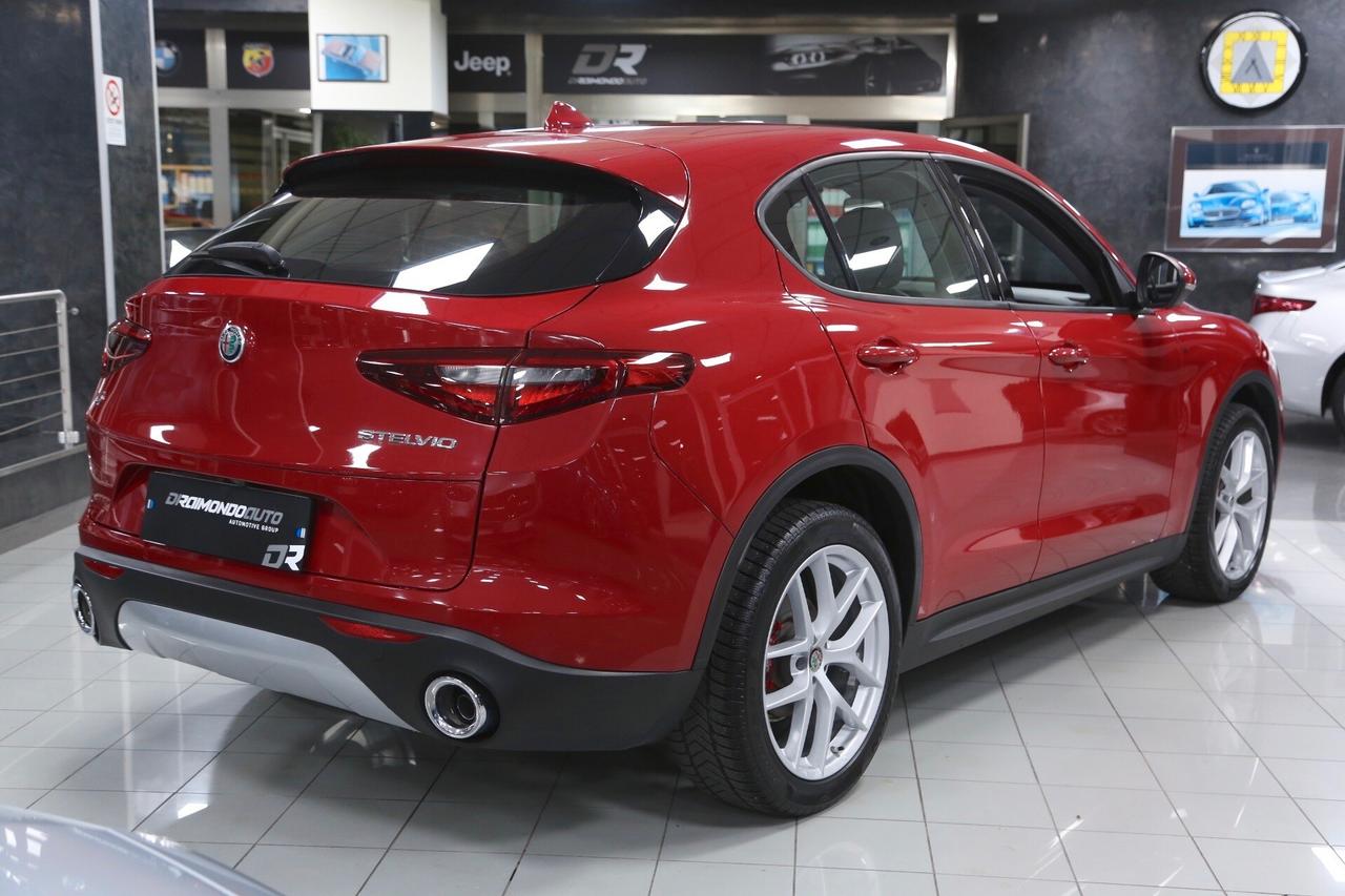 Alfa Romeo Stelvio 2.2 Turbodiesel 210 cv AT8 Q4 Executive