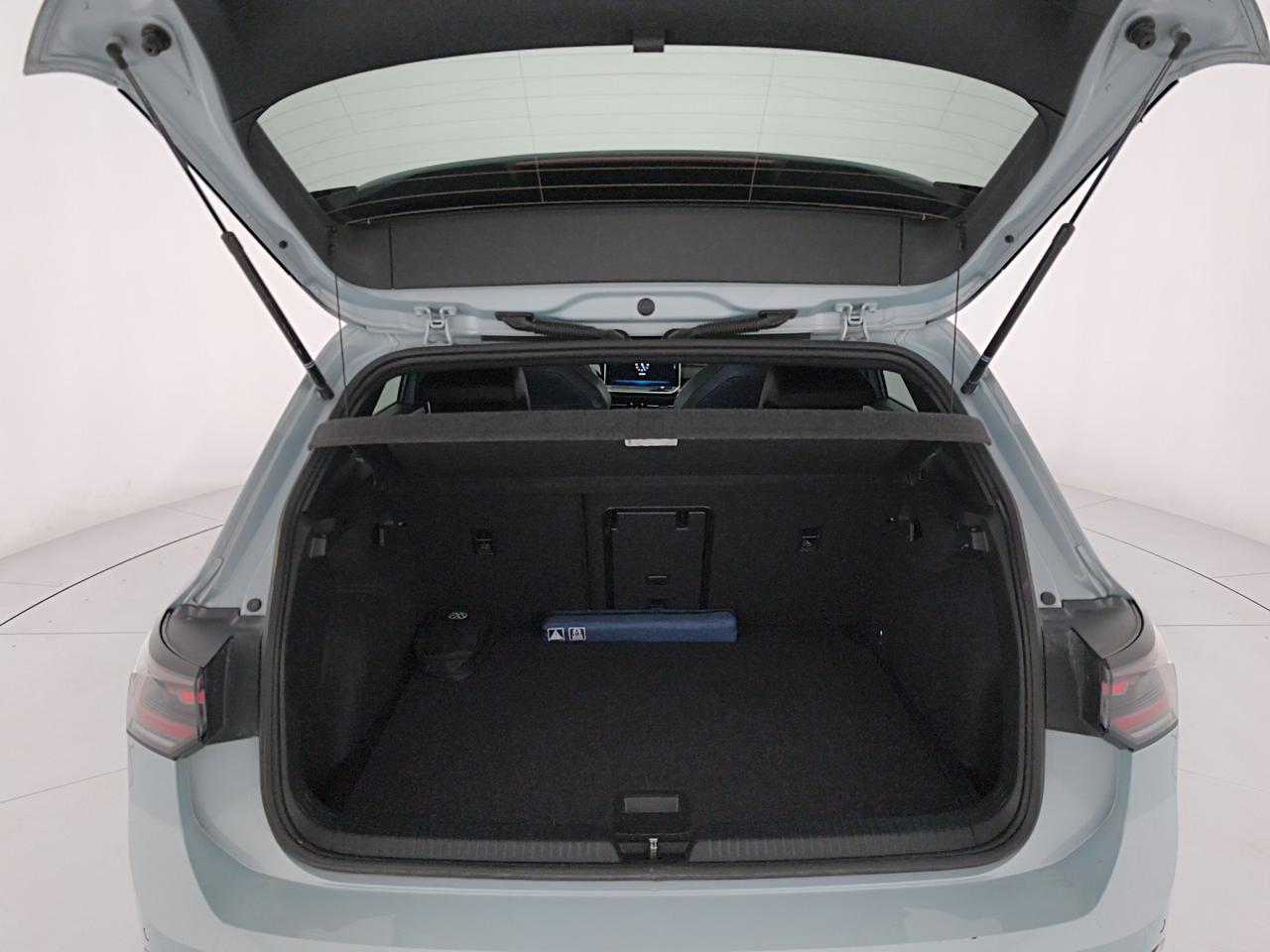 Volkswagen Golf 2.0 tdi R-Line 150cv