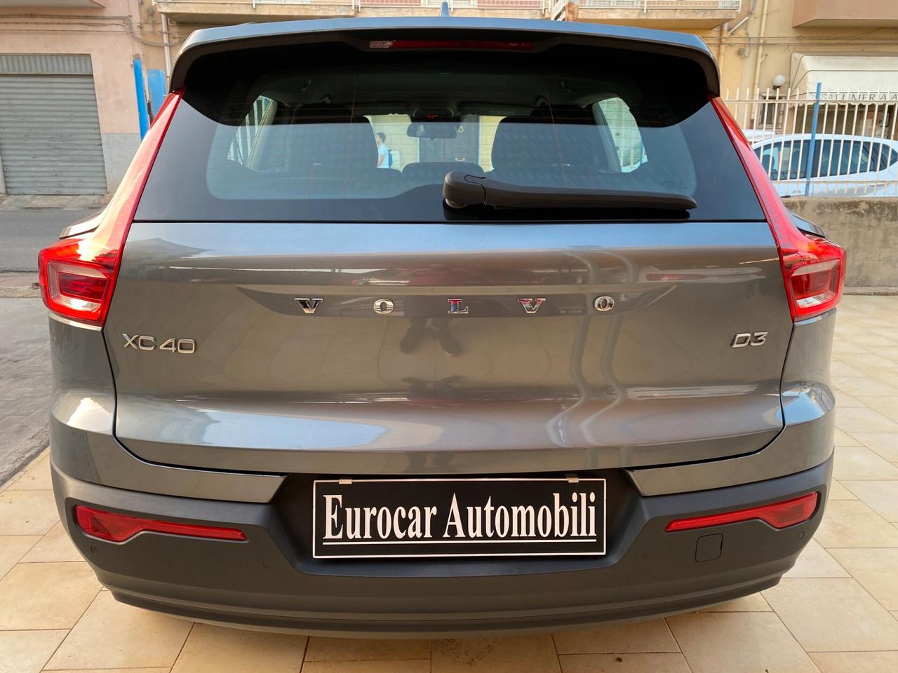 Volvo XC40 D3 Momentum 2.0 TDI 150CV