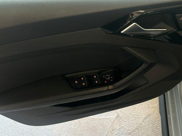 AUDI A1 allstreet 1.0 TFSI