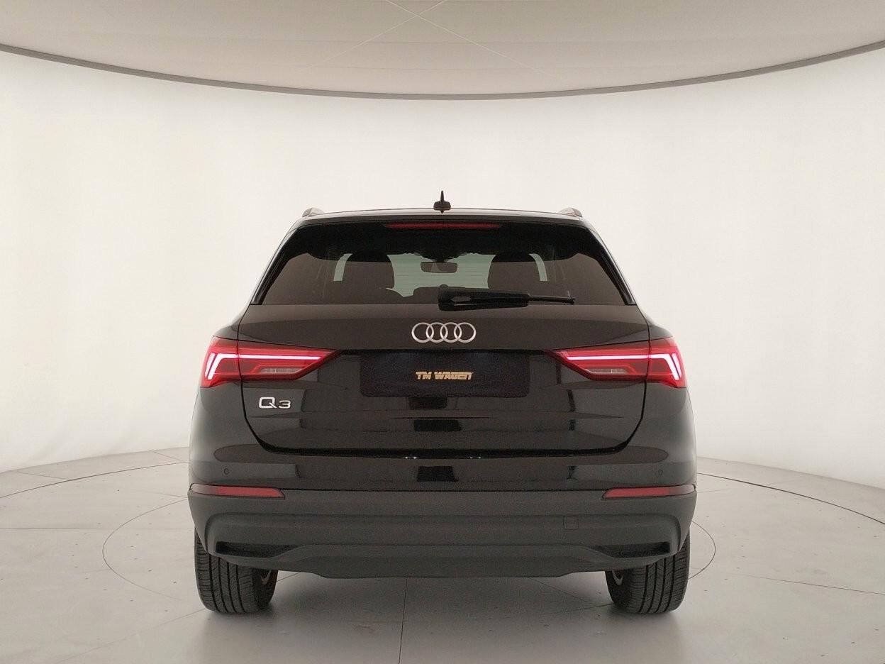 AUDI Q3 45 1.4 tfsi e Business s-tronic - IVA ESPOSTA