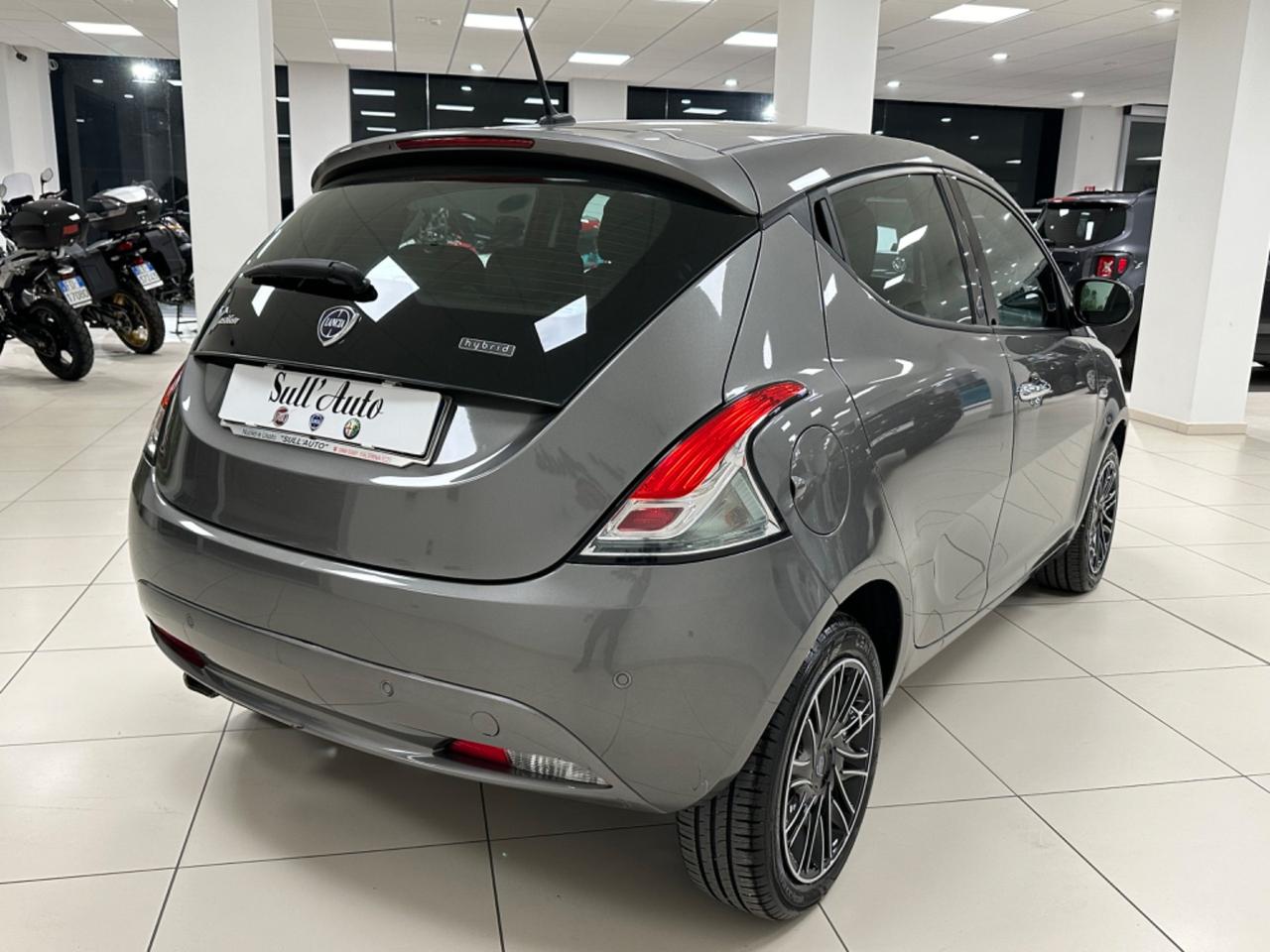 Lancia Ypsilon 1.0 Hybrid 70 Cv S&S Hybrid Gold 2020