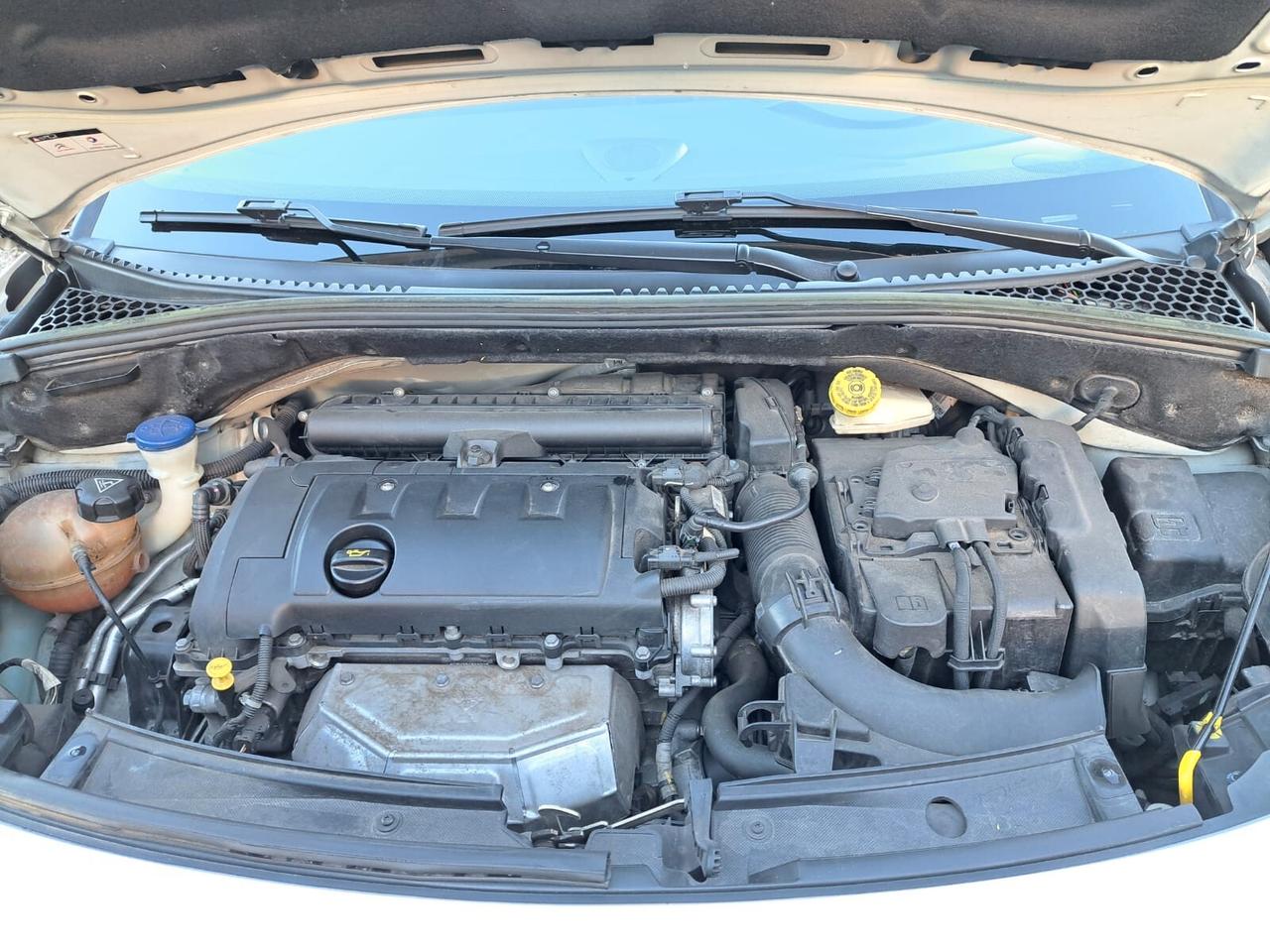 DS DS3 1.6 VTi 120 Just Black