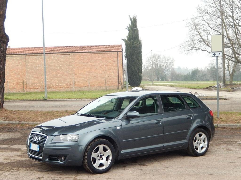 AUDI A3 1.6 impianto GPL con BOMBOLA NUOVA!