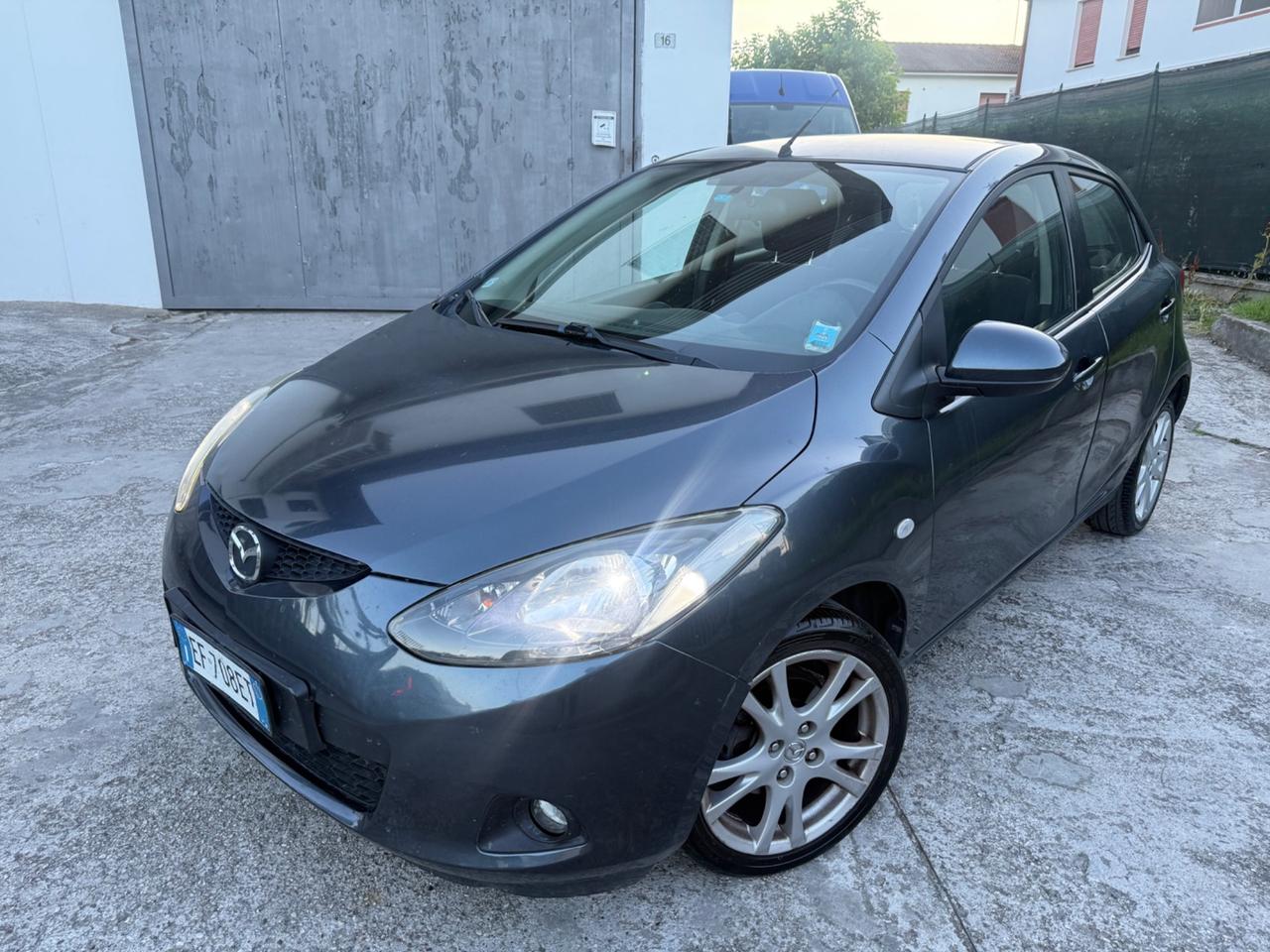 Mazda 2 1.3 BENZINA 5p. Sport Neopatentati 2011