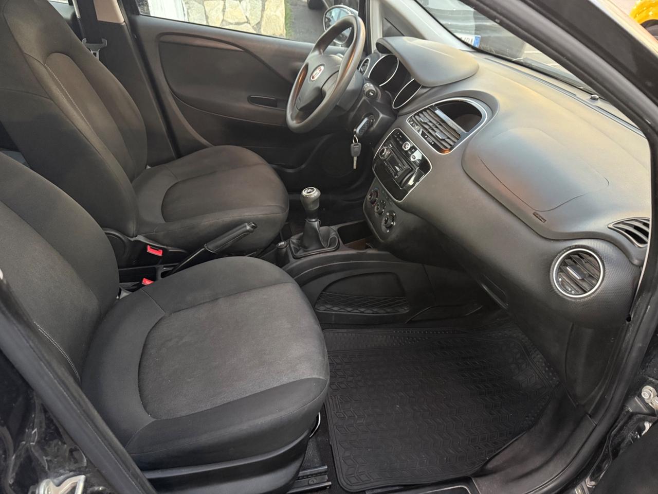 Fiat Punto 1.3 MJT II 75 CV 5 porte Street