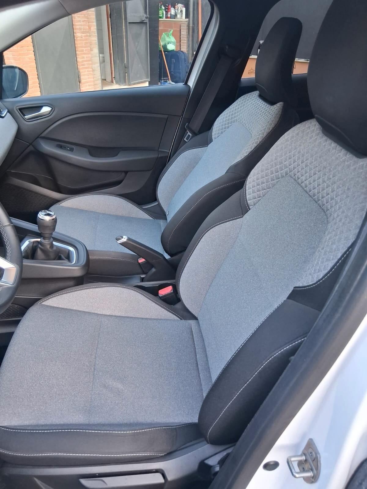 Mitsubishi Colt 1.0L turbo 90 CV Invite