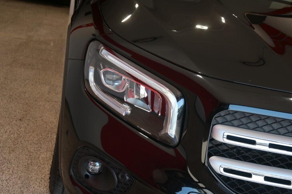 MERCEDES-BENZ GLB 200D 150CV AUTOMATIC 4MATIC BUSINESS EXTRA ( FARI LED - PELLE - CRUISE - NAVI - PARK ASSIST )
