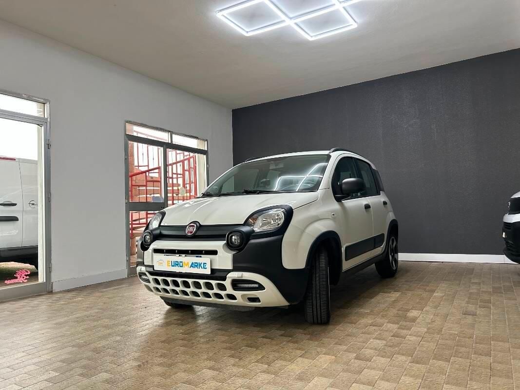 Fiat Panda 1.0 hybrid City Cross s&s 70cv