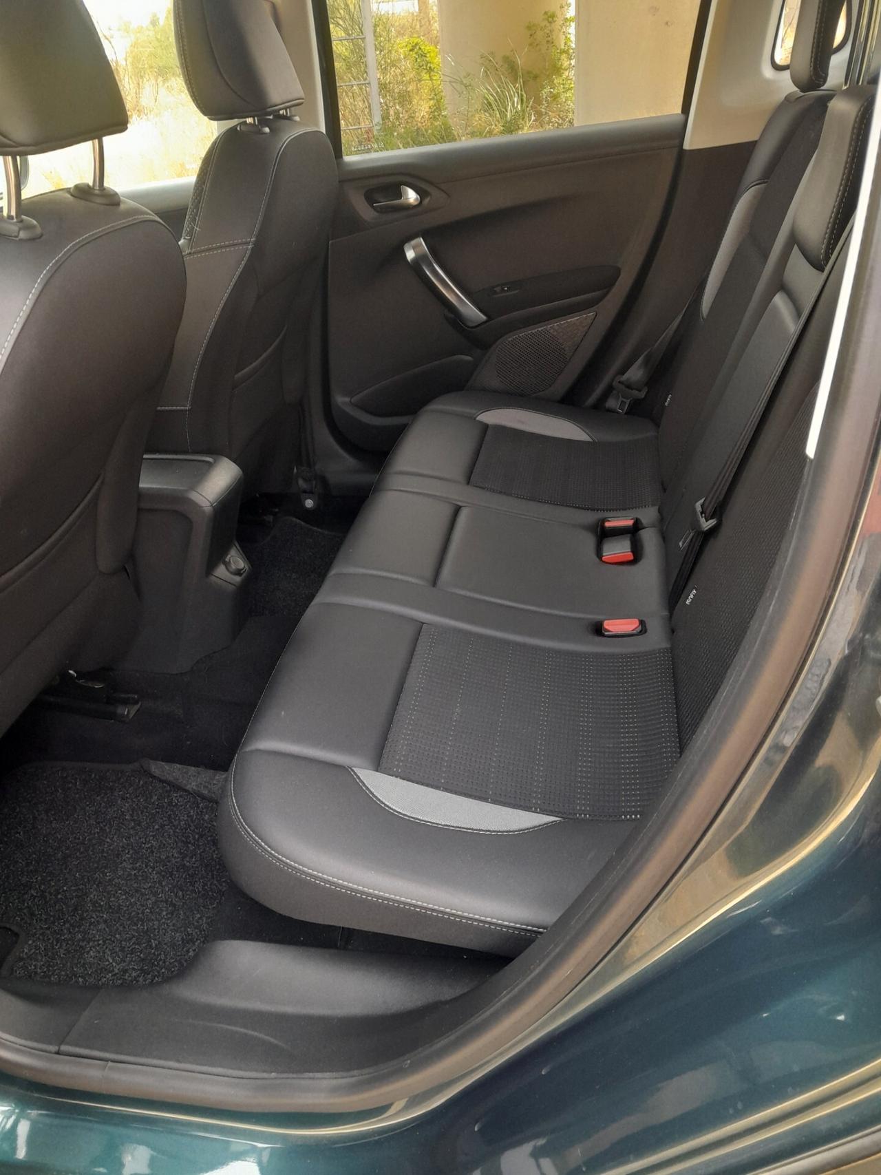 Peugeot 2008 BlueHDi 1.6 S&S Allure