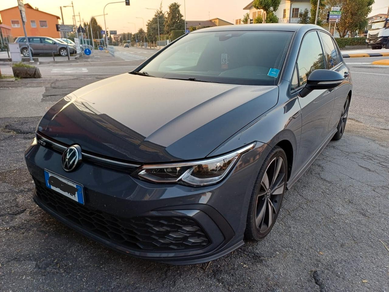 Volkswagen Golf 8 2.0 TDI 200 cv GTD DSG