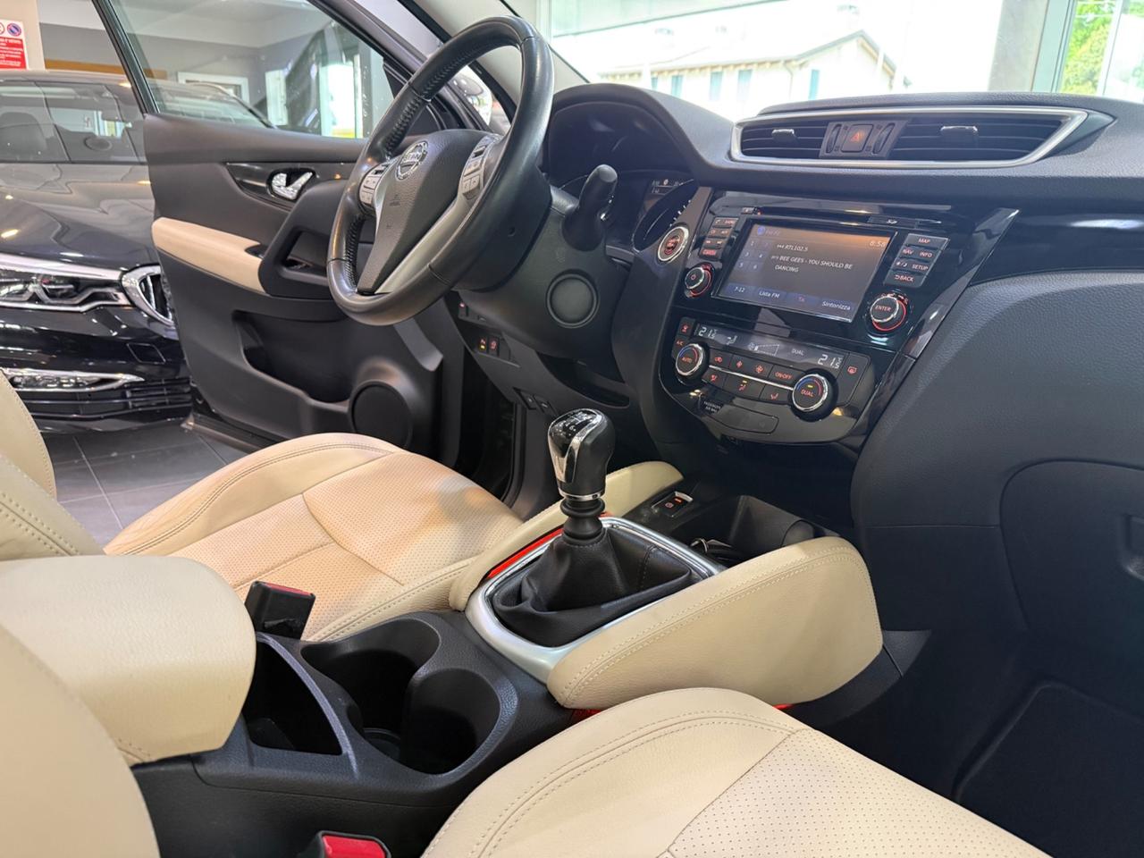 Nissan Qashqai 1.5 dci Tekna 110cv TETTO+CAMERE 360°