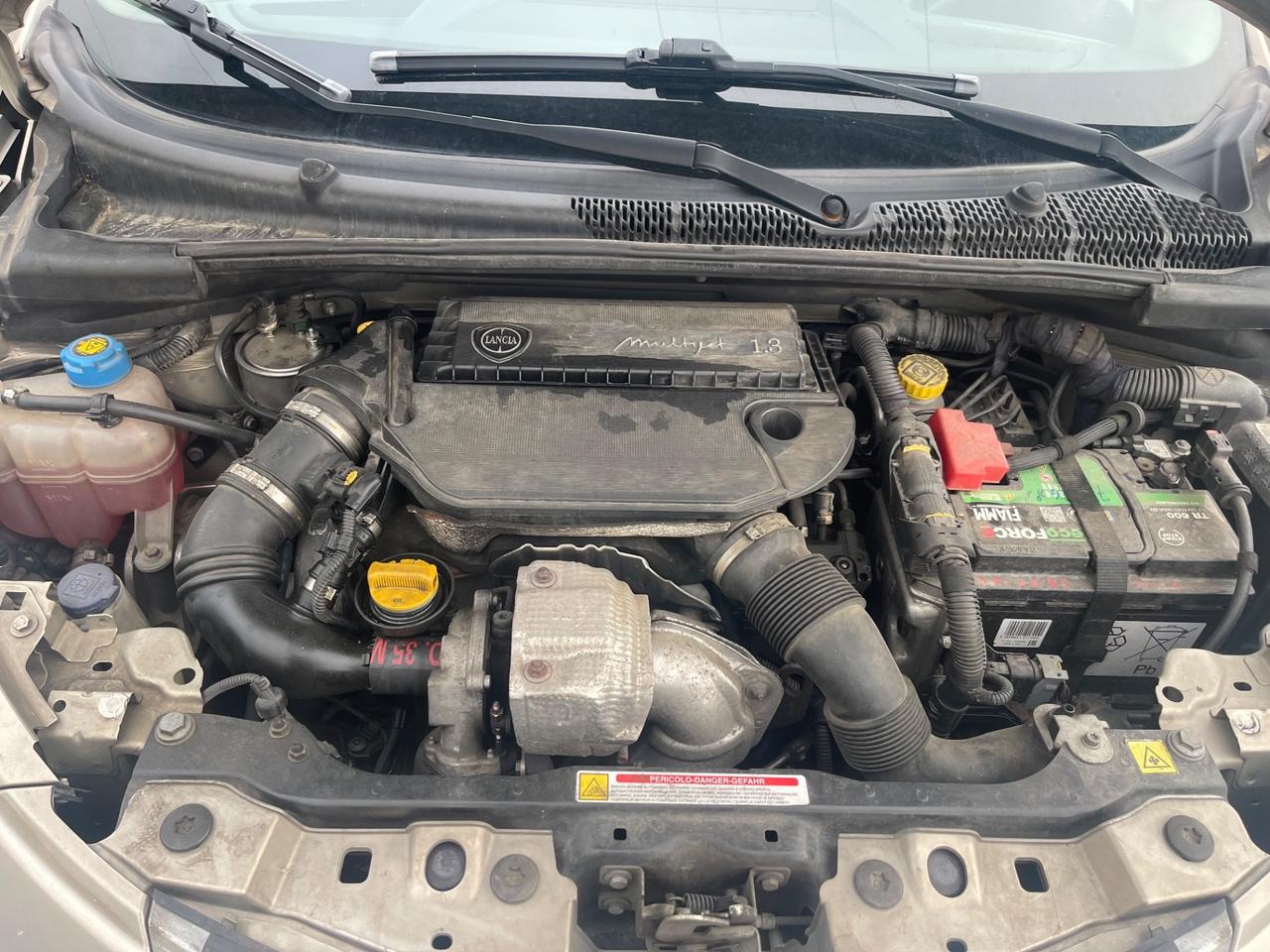 Lancia Ypsilon 1.3 MJT 16V 95 CV 5 porte