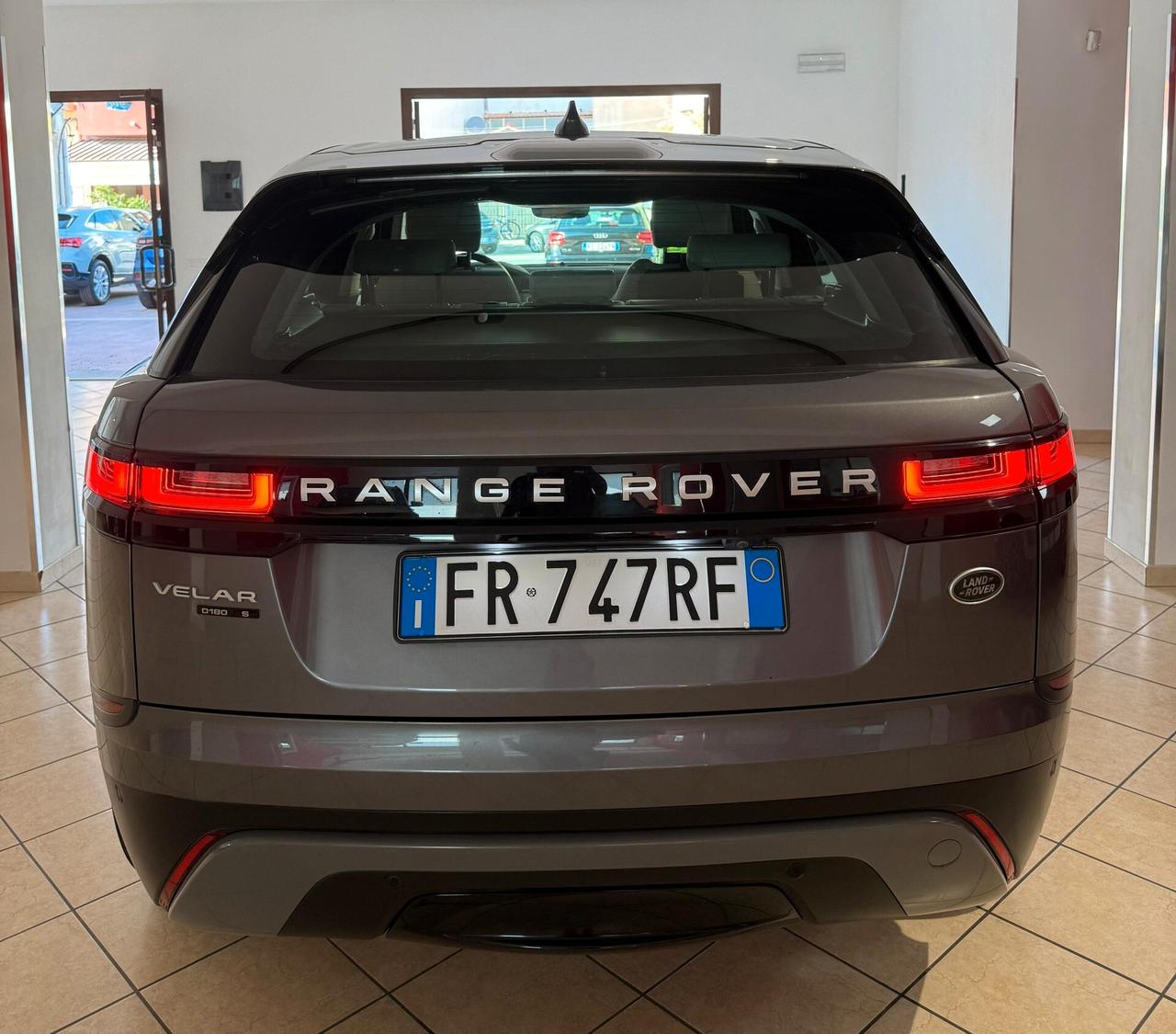 Land Rover Range Velar 2.0D I4 180 CV HSE