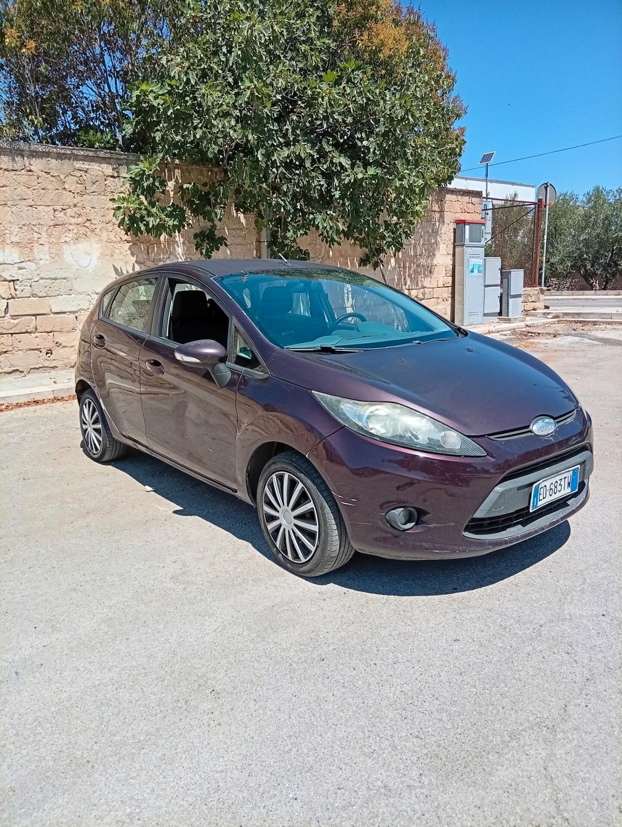 Ford Fiesta Fiesta+ 1.4 TDCi 70CV 5 porte