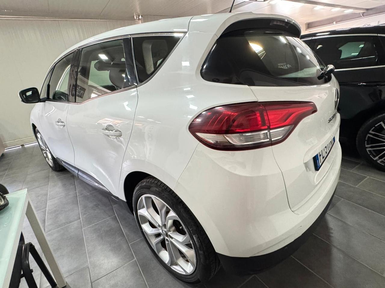 Renault Scenic Scénic dCi 8V 110 CV EDC Energy Bose