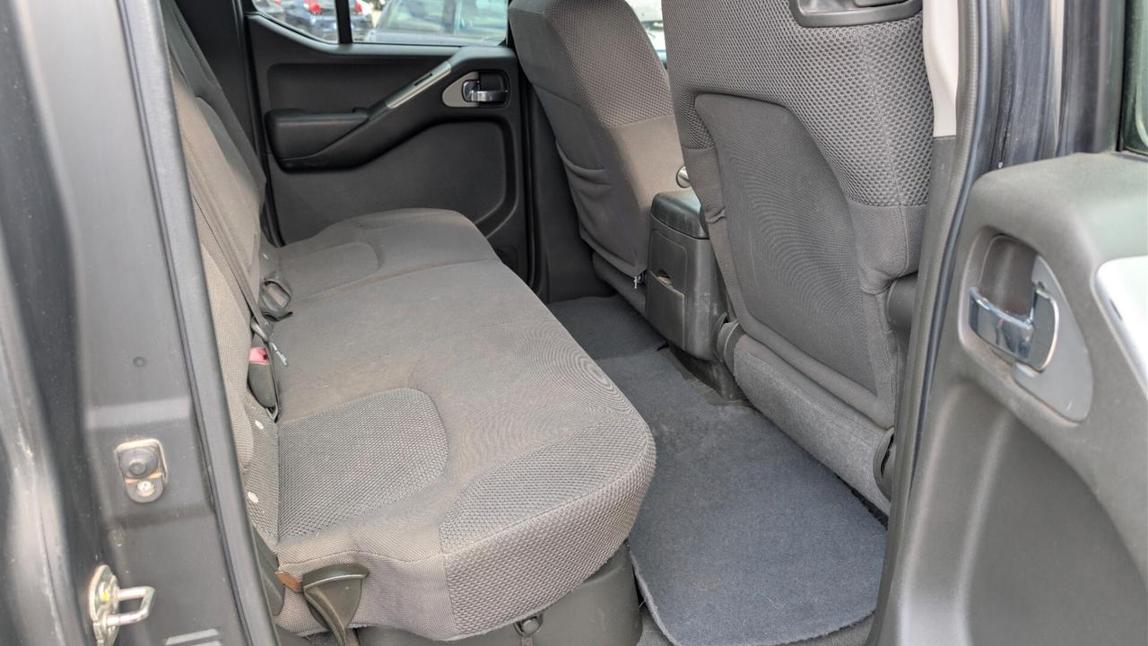 Nissan Navara 2.5 dCi 4 porte Double Cab LE