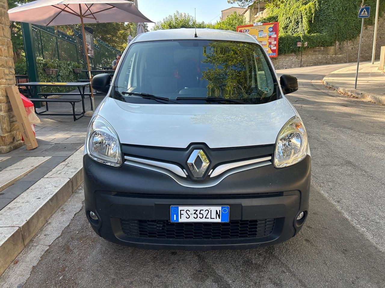 Renault Kangoo 1.5 dCi 3 posti coibentato