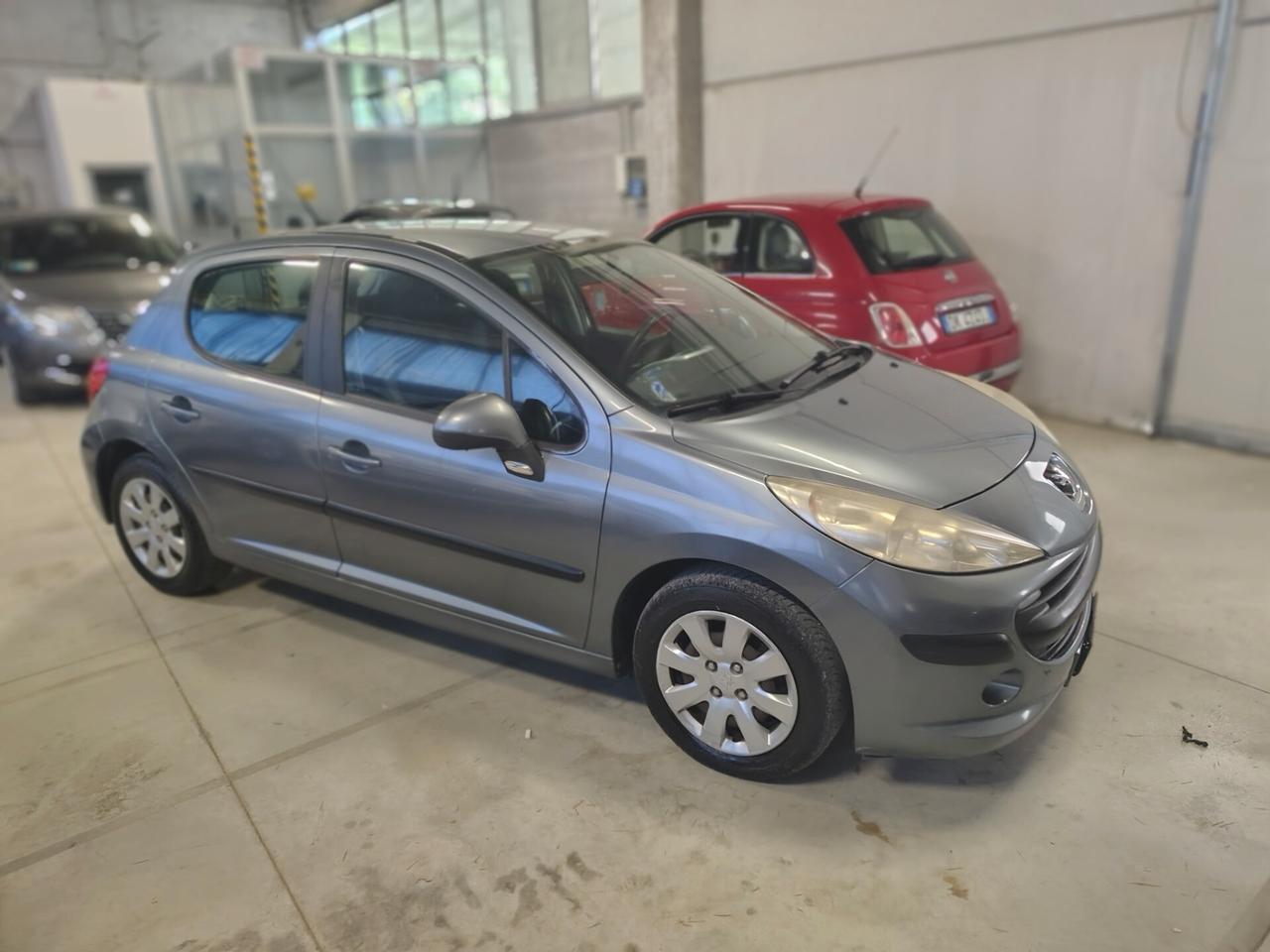 Peugeot 207 1.4 GPL - Ideale per risparmiare – Pronta all'uso