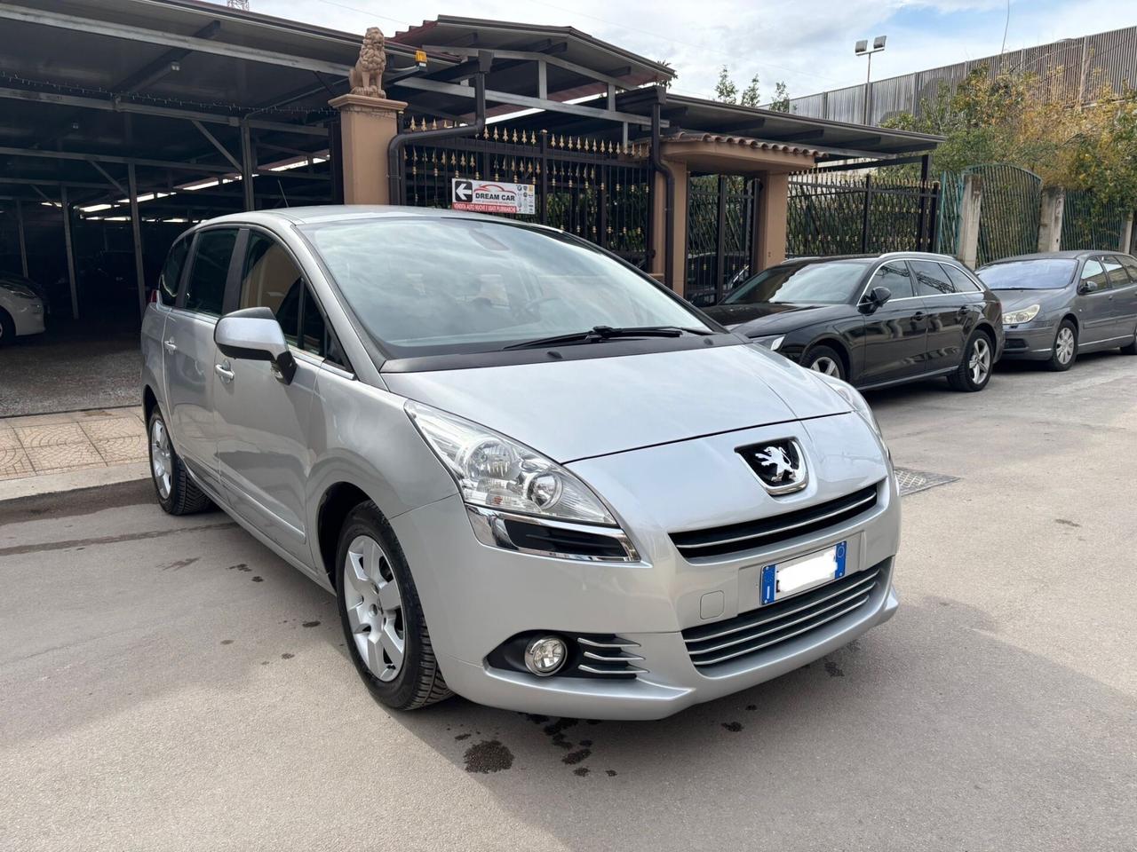 Peugeot 5008 1.6 HDi 112CV Allure