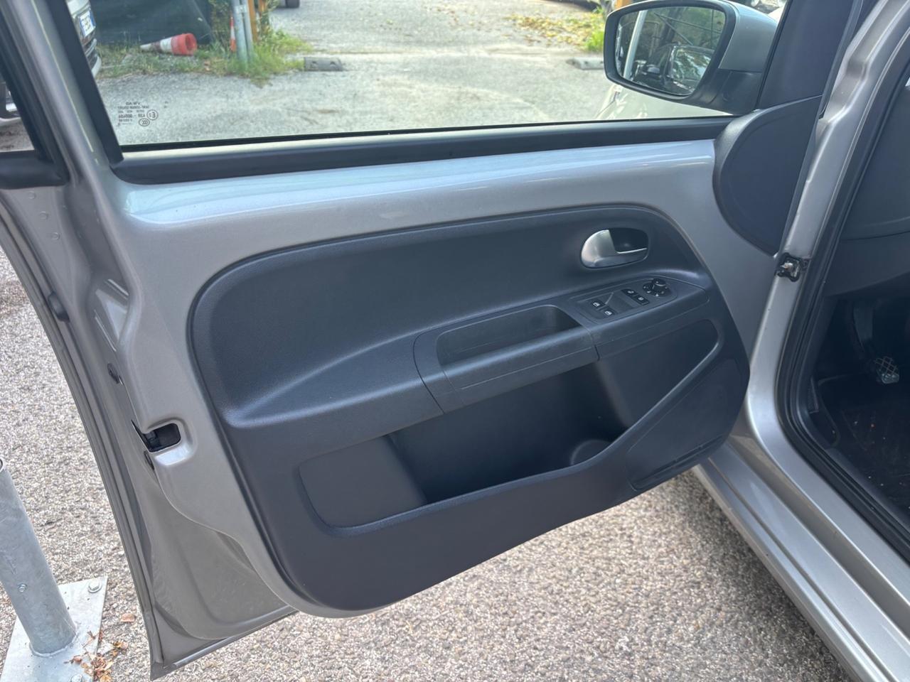 Volkswagen up! 1.0 5p. eco move METANO OK NEOPATENTATI