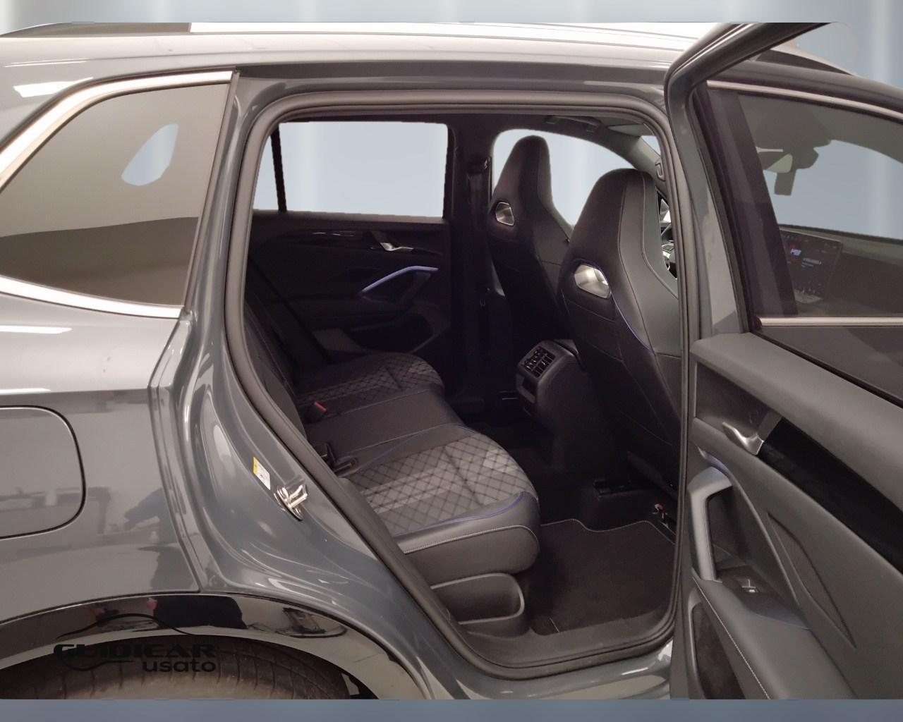 VOLKSWAGEN Tiguan III 2024 - Tiguan 2.0 tdi R-Line 150cv dsg
