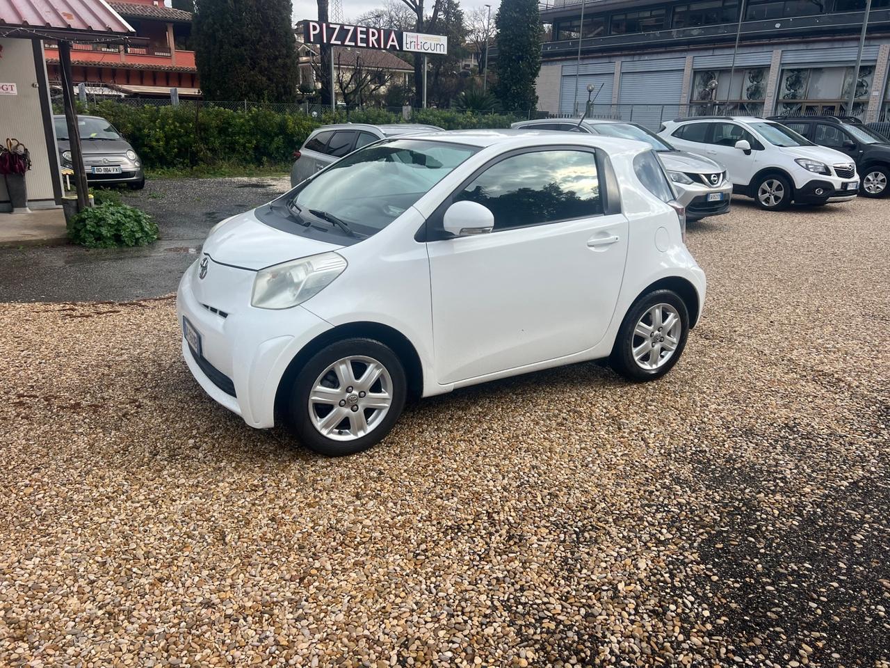 Toyota iQ 1.0 Multidrive