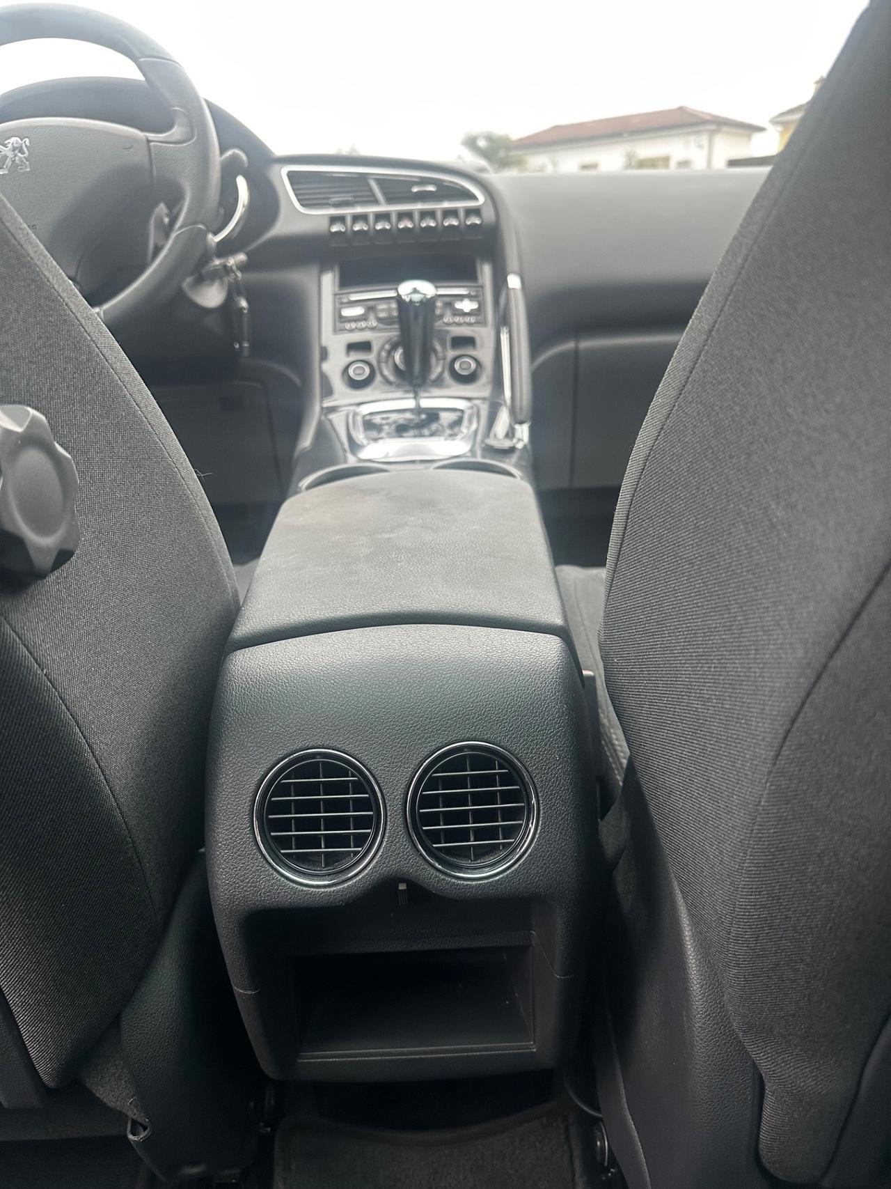 Peugeot 3008 2.0 HDi 163CV aut. Allure