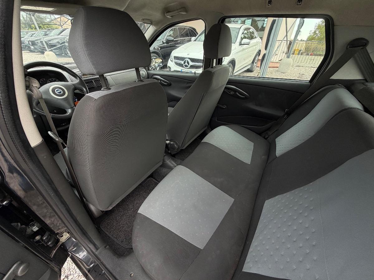 Fiat Punto 1.2 Active 5p