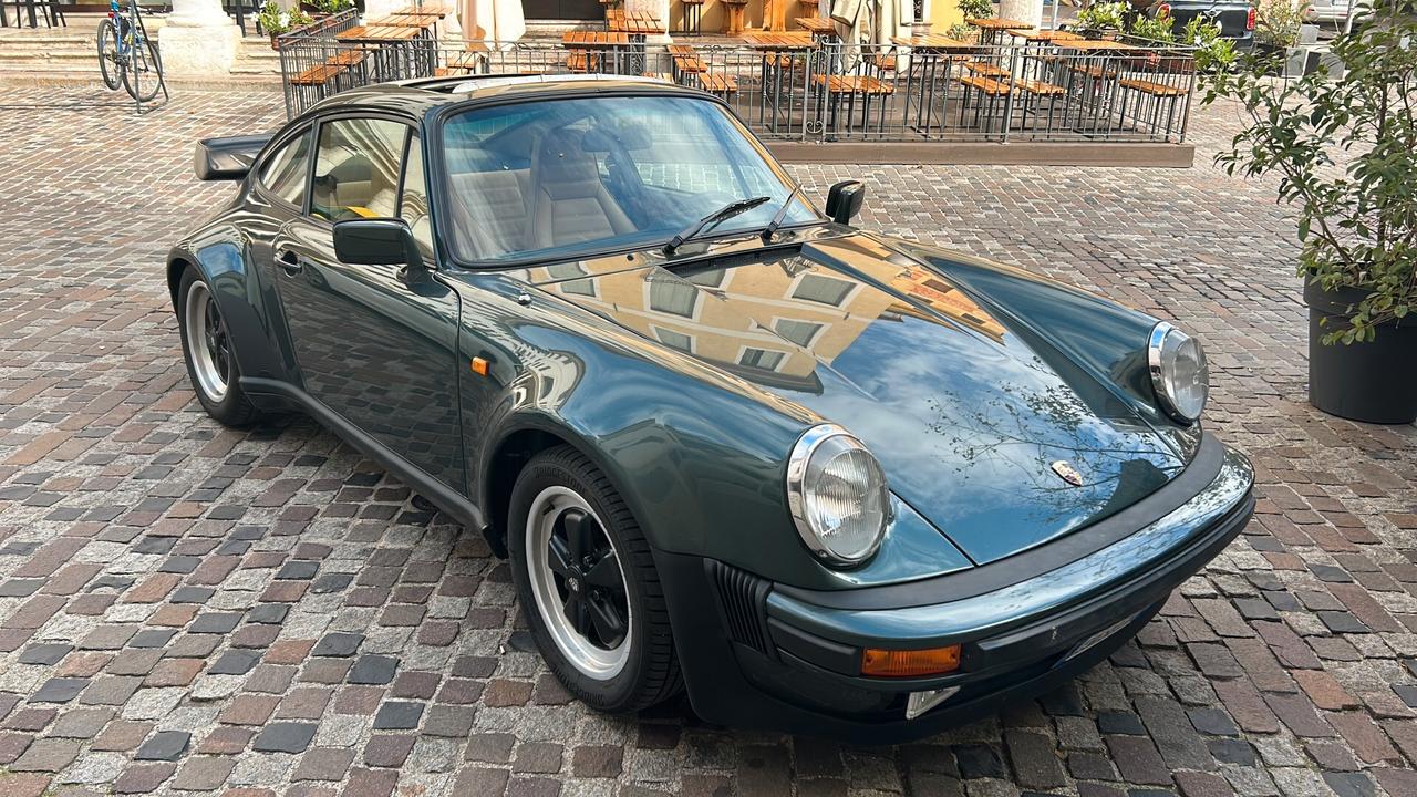 Porsche 911 SC 3.0 "Turbolook"
