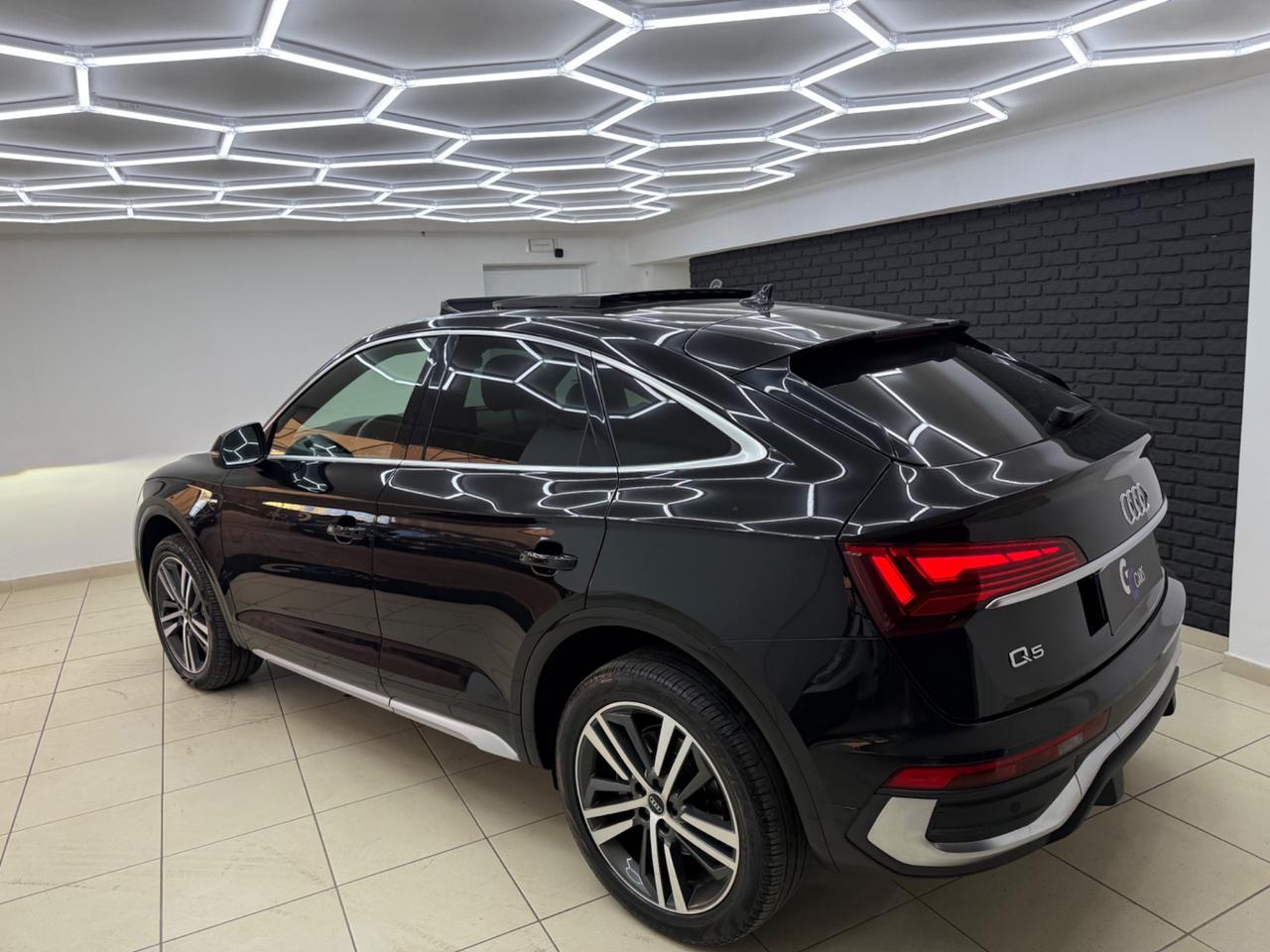 Audi Q5 40 TDI 204 CV S line plus UNICOPRO ITA FULL