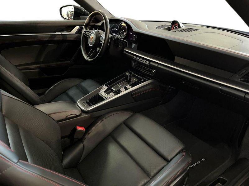 Porsche 911 VIII Carrera 992 Coupe Coupe 3.0 Carrera S auto