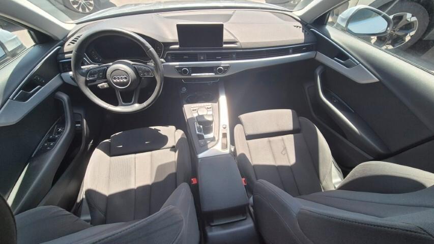 Audi A4 35 TFSI S tronic S-LINE - 2019