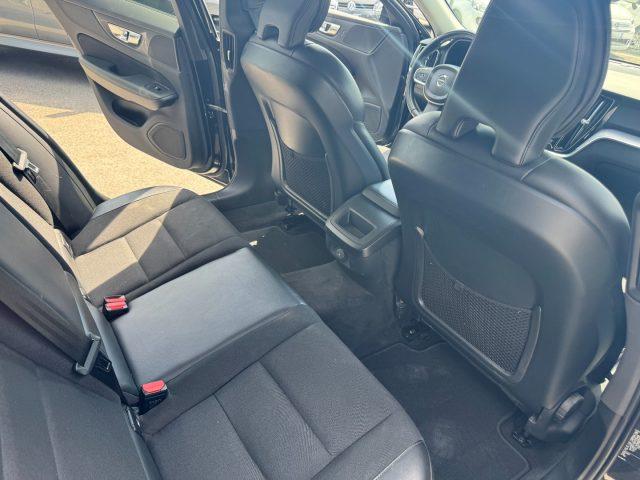 VOLVO V60 Cross Country B5 AWD Geartronic Business Pro MY 21