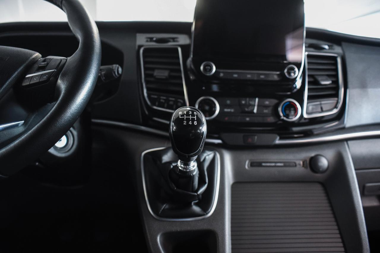 Ford Tourneo Custom 320 2.0 EcoBlue 130CV