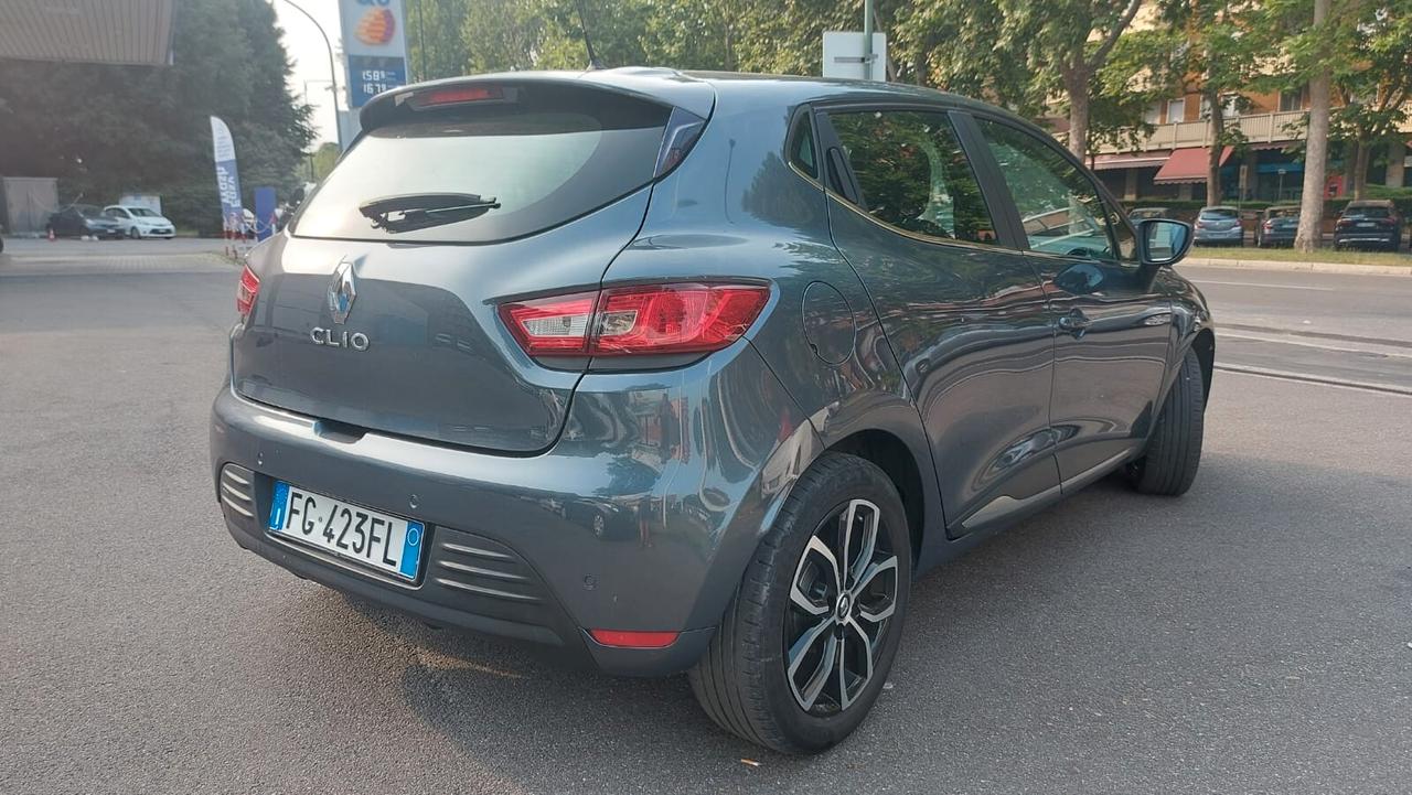 Renault Clio - NEOPATENTATI