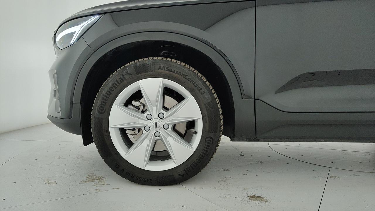 VOLVO XC40 2.0 b3 Core auto