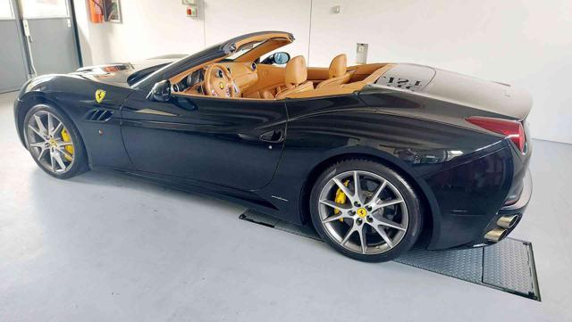 FERRARI California 13000km pari al nuovo IVA esposta