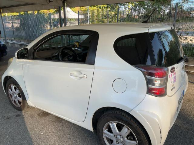 TOYOTA iQ 1.0