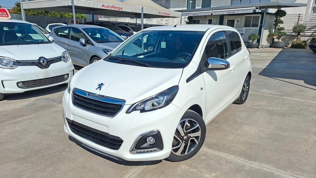 Peugeot 108 5 porte con telecamera post.