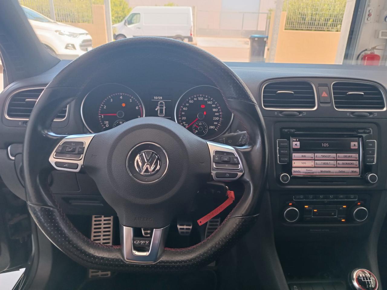 Volkswagen Golf GTI 2.0 TSI 5p.