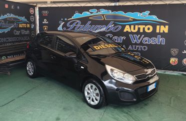 Kia Rio 1.1 CRDi WGT 5p. EX