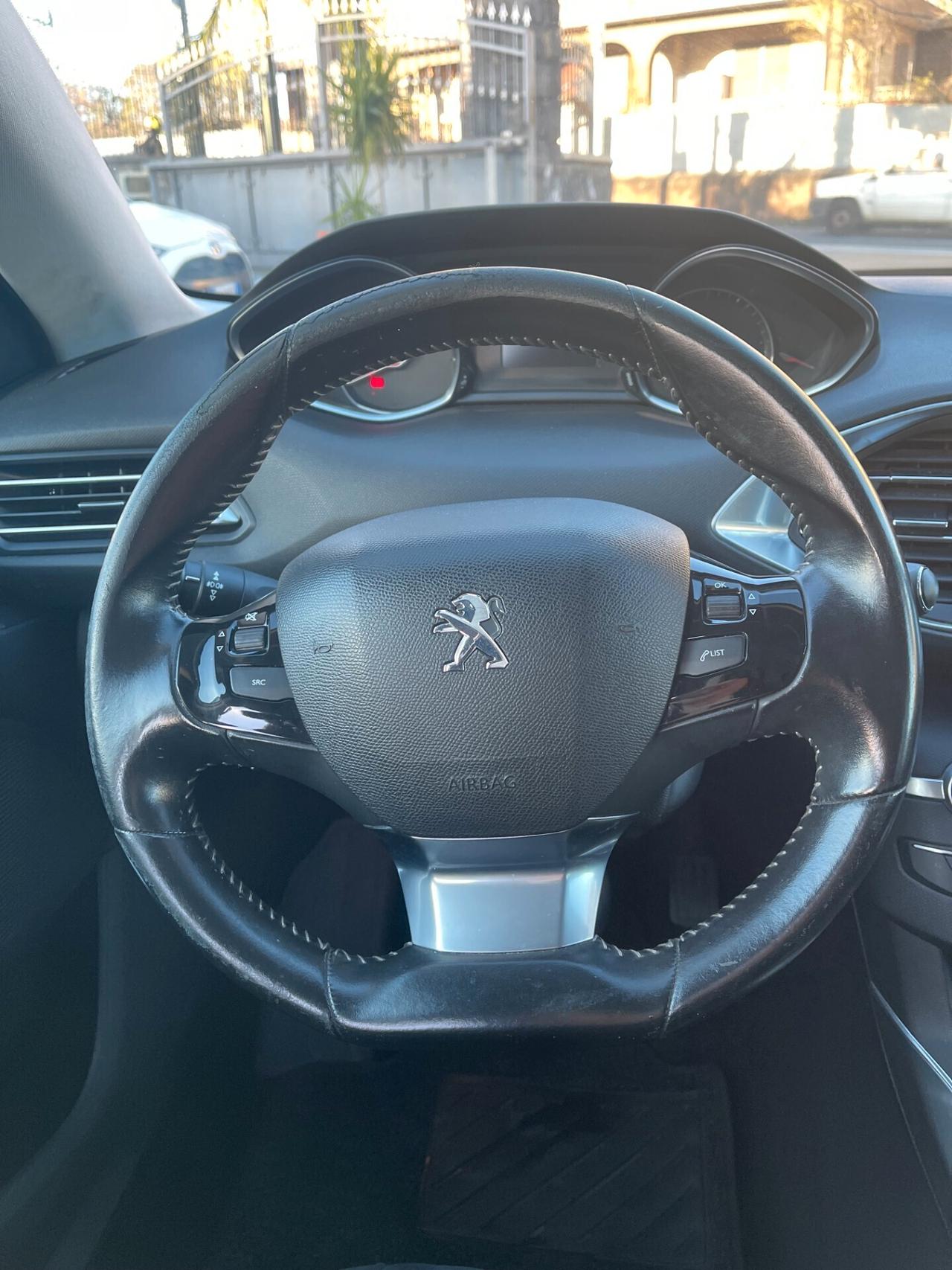 Peugeot 308 BlueHDi 120 S&S Allure Automatica