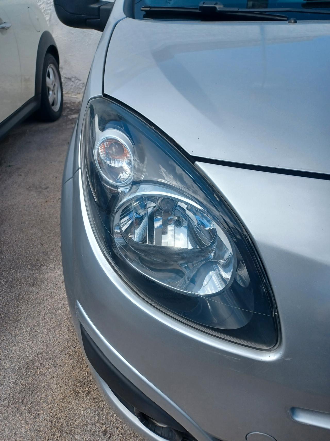Renault Twingo 1.2 16V LEV Yahoo!