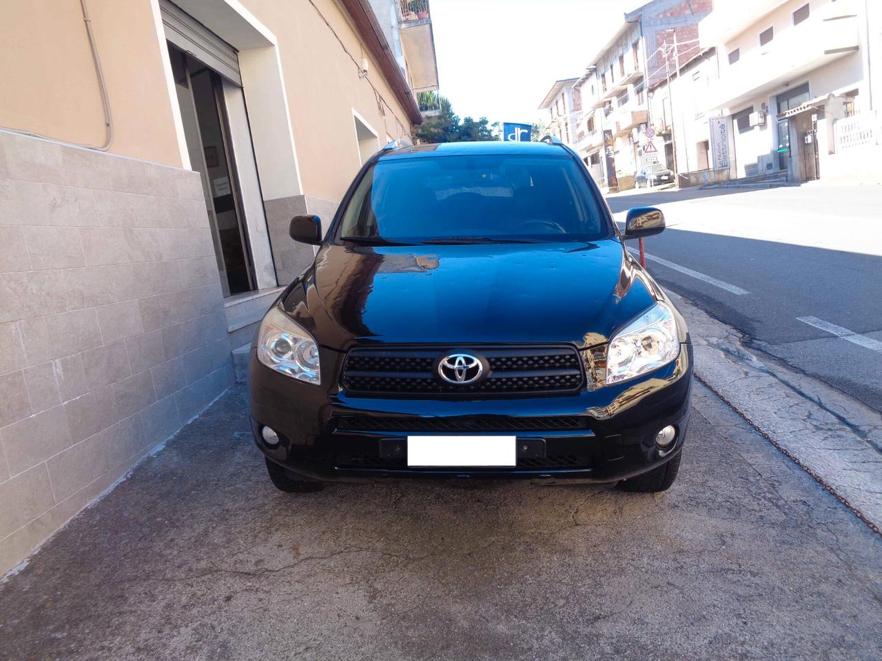 Toyota RAV4 2.2 D-4D 136CV Sol (Finanziabile)