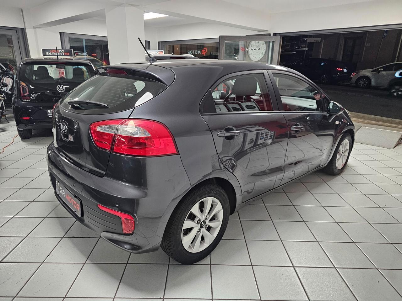 Kia Rio 1.2 CVVT 5p. Cool