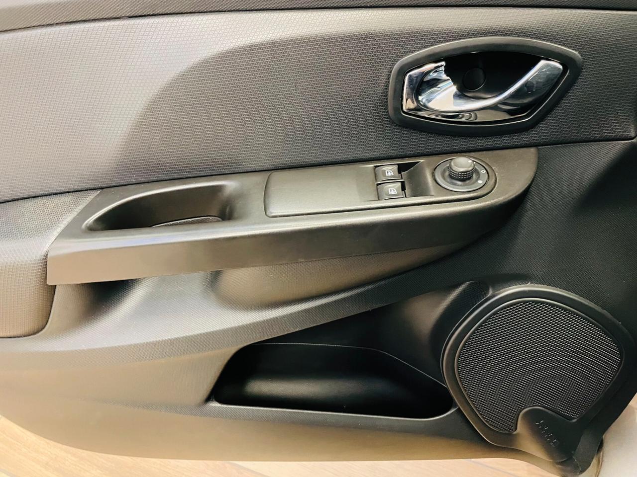 Renault Clio 1.5 dCi 8V 75CV 5 porte Live